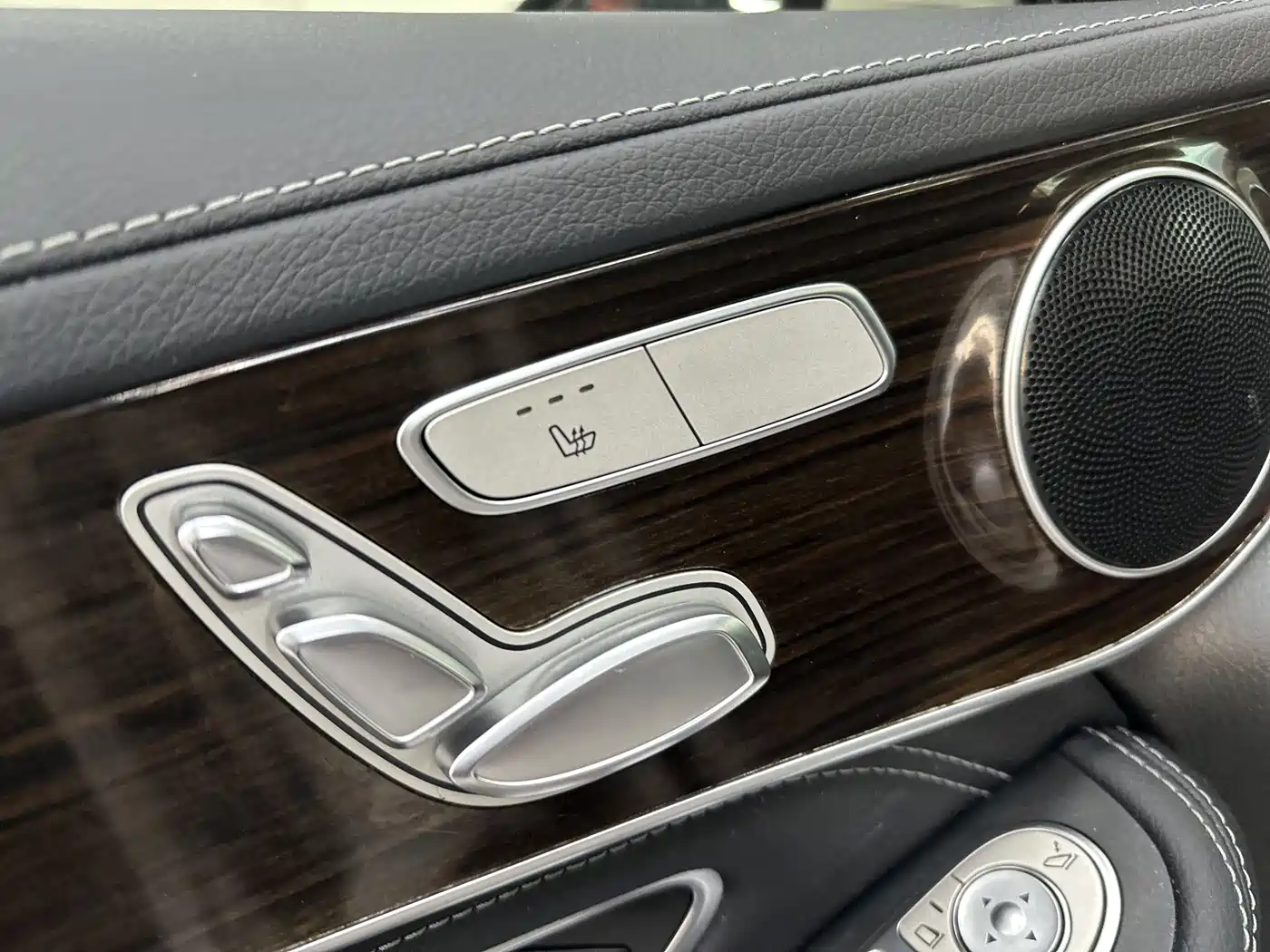 Mercedes-Benz GLC 2018 GLC 260 4MATIC Dynamic фото 7