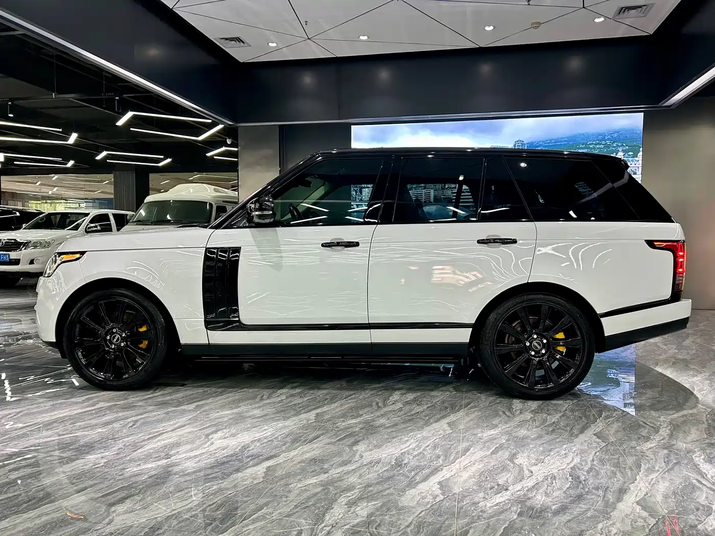 Land Rover Range Rover 2017 3.0 SC V6 Vogue фото 8
