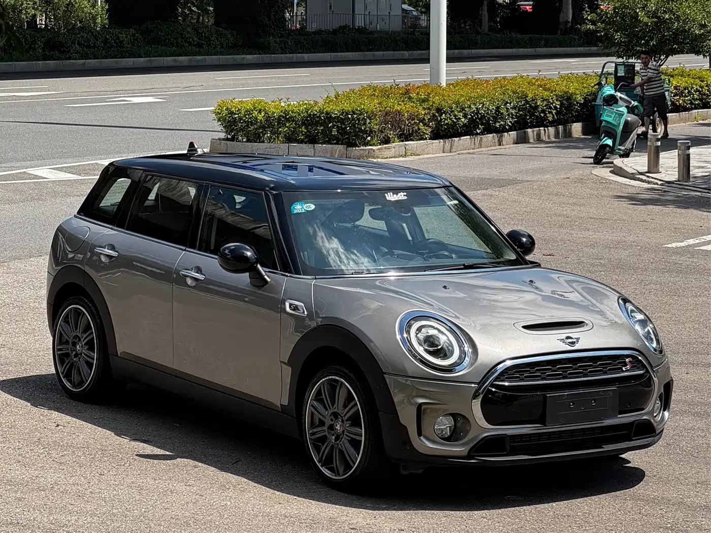 Фото 1 - MINI CLUBMAN