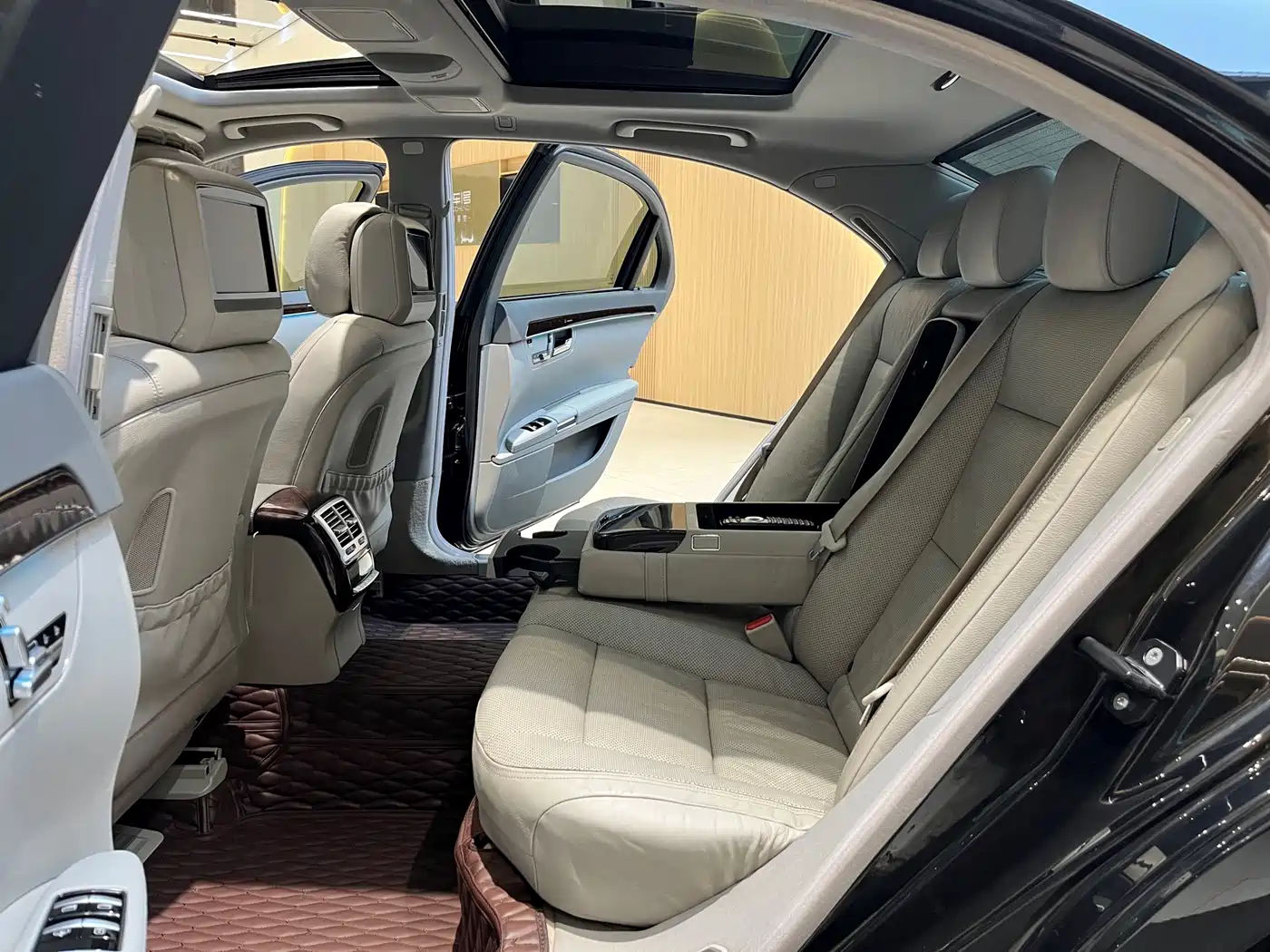 Mercedes-Benz S-Class 2010 S 350 L Luxury фото 14