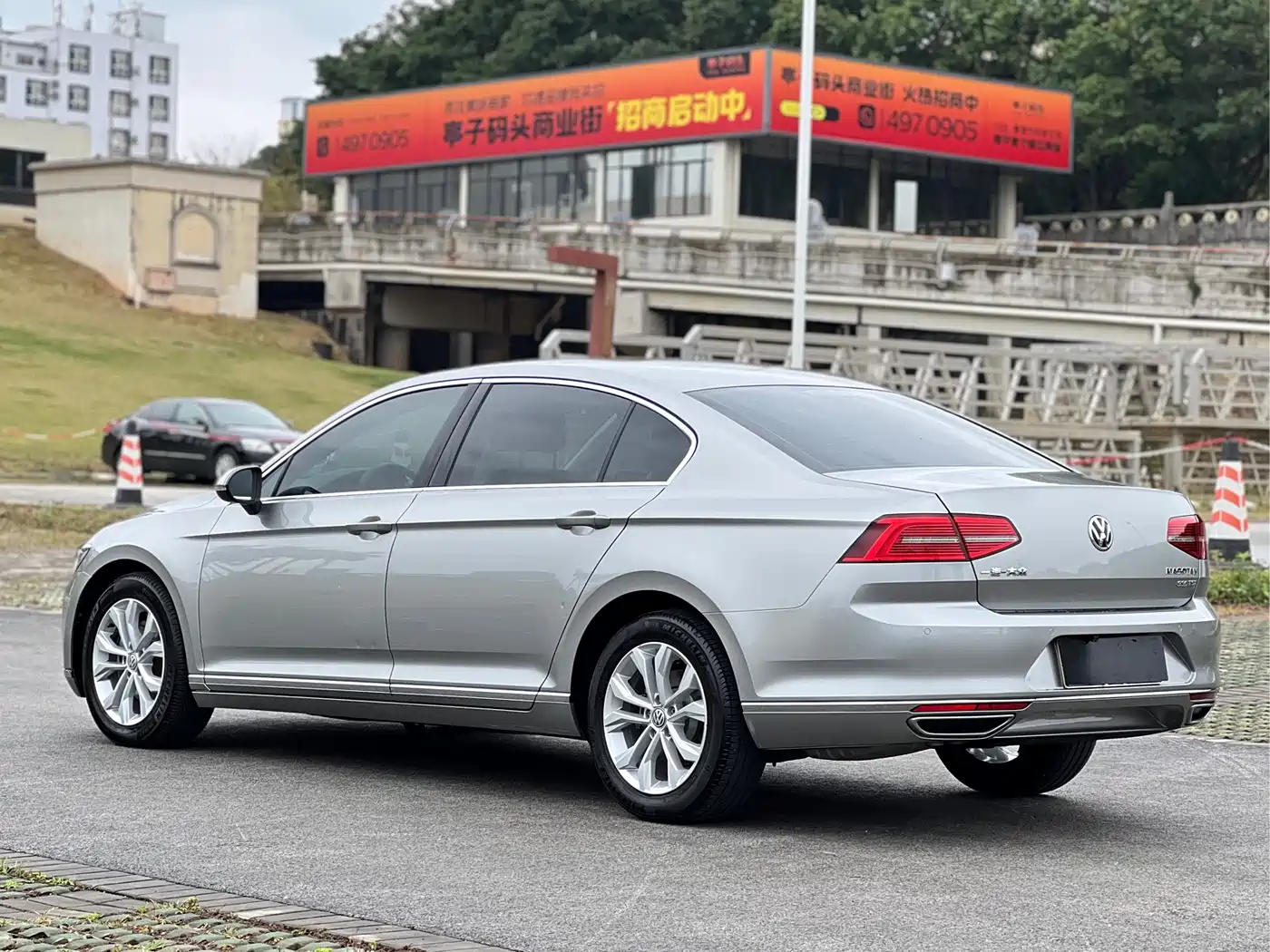 Volkswagen Magotan 2017 330TSI DSG Luxury фото 4
