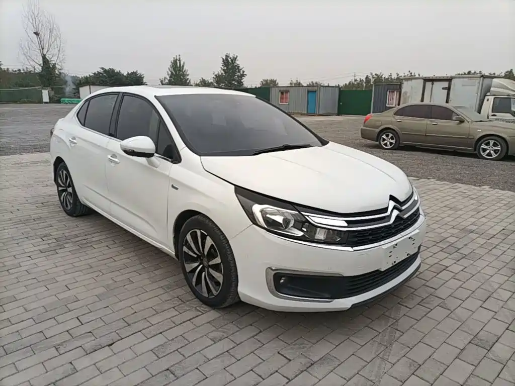 Photo 4 - Citroën C4L