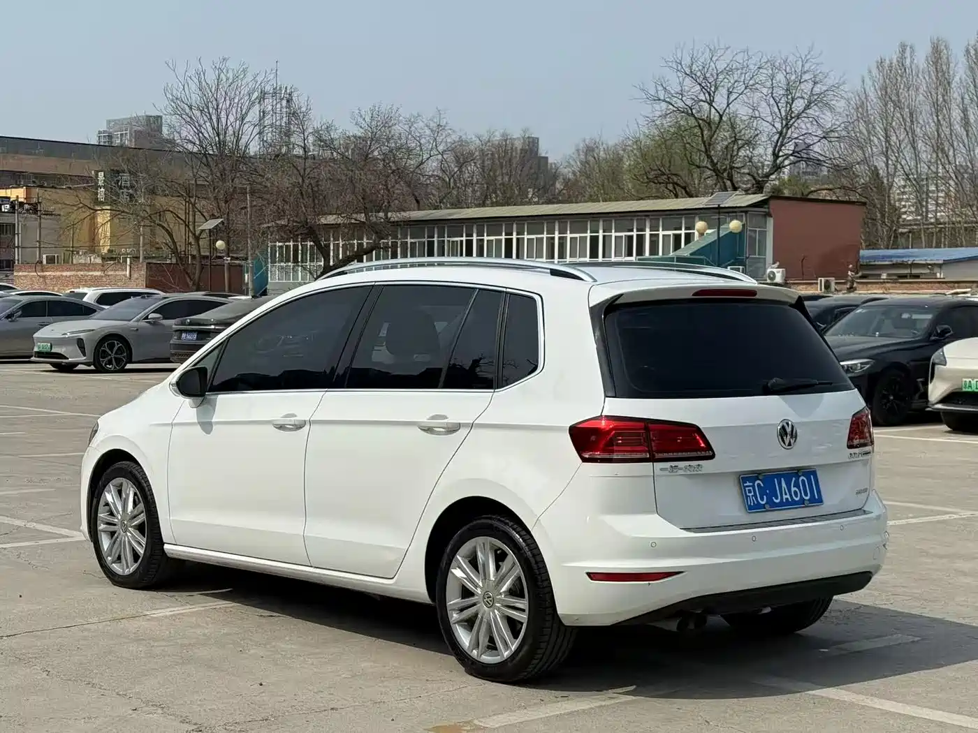 Volkswagen Golf Sportsvan 2018 230TSI Automatic Luxury фото 4