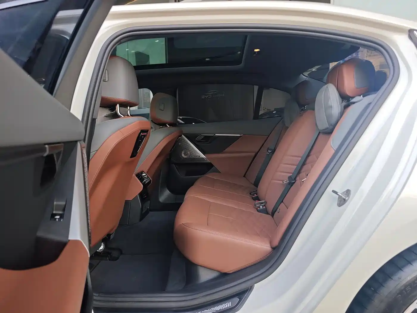 BMW i5 2024 2024 eDrive 35L Premium Model M Sport Package