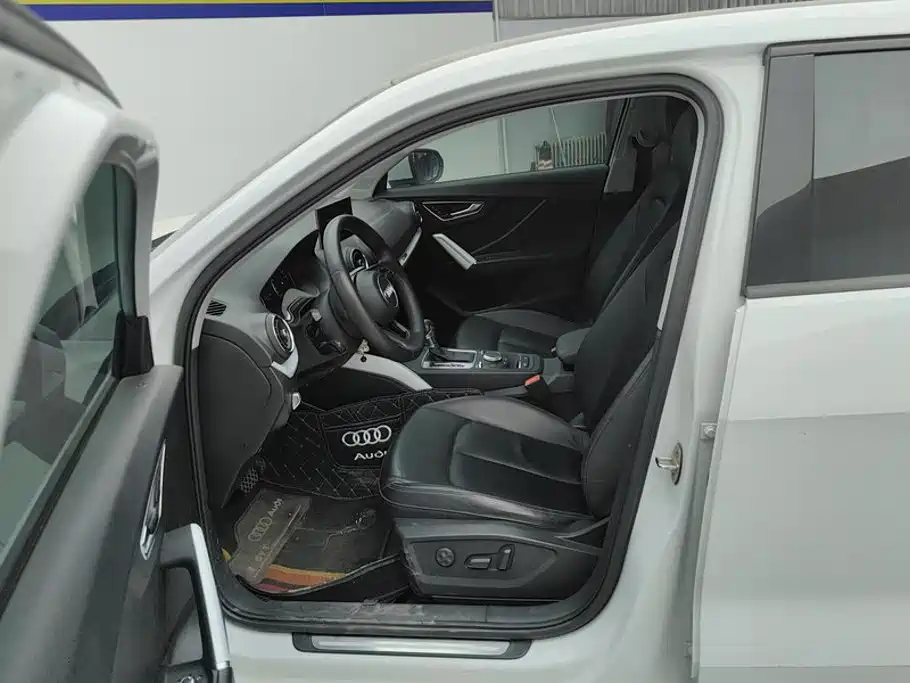 Фото 9 - Audi Q2L