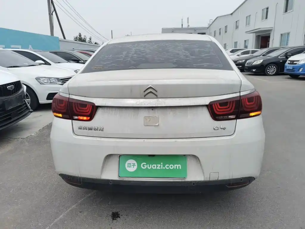 صورة 6 - Citroën C4 C-Quatre