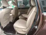 Фото 4 - Baojun 730