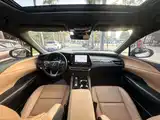 Фото 5 - Lexus RX