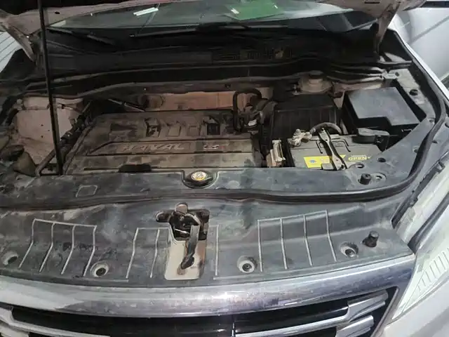 Haval H6 2015 Sport 1.5T Automatic 2WD Luxury — фото 3