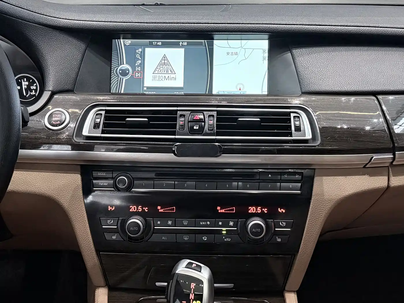 BMW 7 Series 2009 Model 740Li Leading Edition фото 16