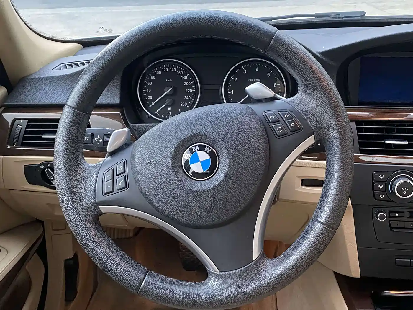 BMW 3 Series (Import) 2010 2010 325i Luxury