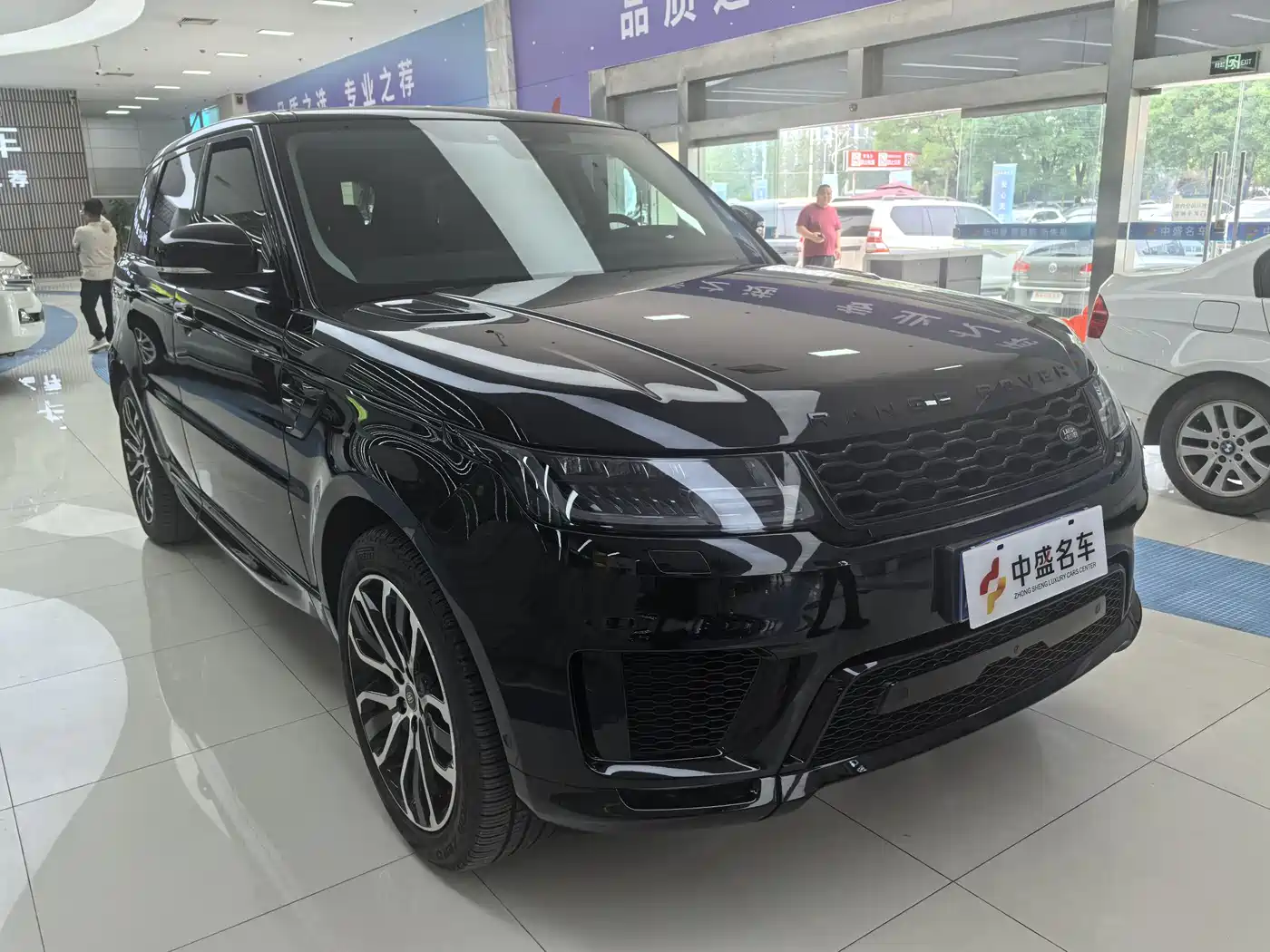 Фото 3 - Land Rover Range Rover Sport