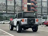 Фото 4 - Jeep Wrangler