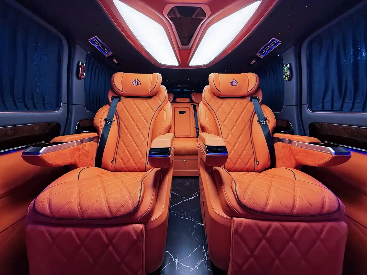 Mercedes-Benz Vito 2024 2.0T Business 7-Seater фото 4
