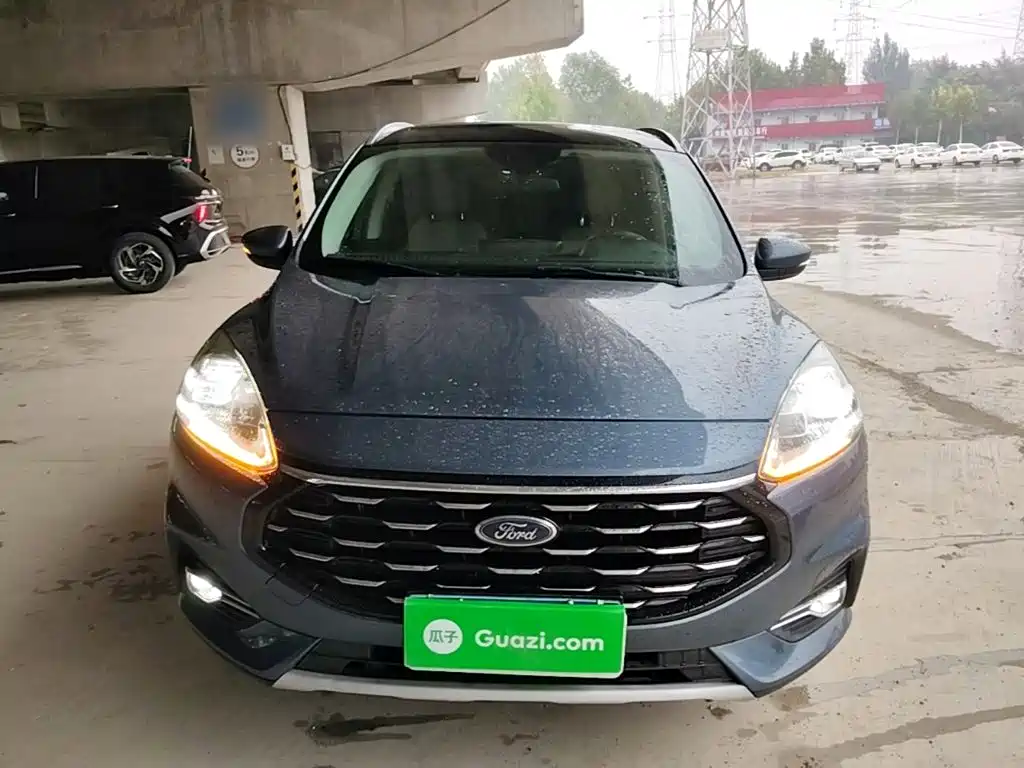 صورة 3 - Ford Escape