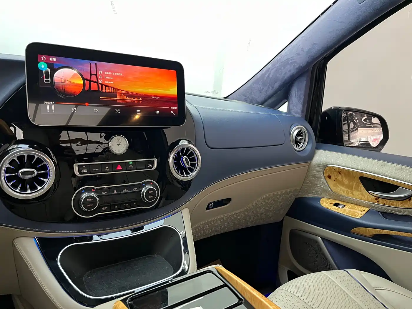 Mercedes-Benz Vito 2020 2.0T Business Edition (7-seater) фото 13