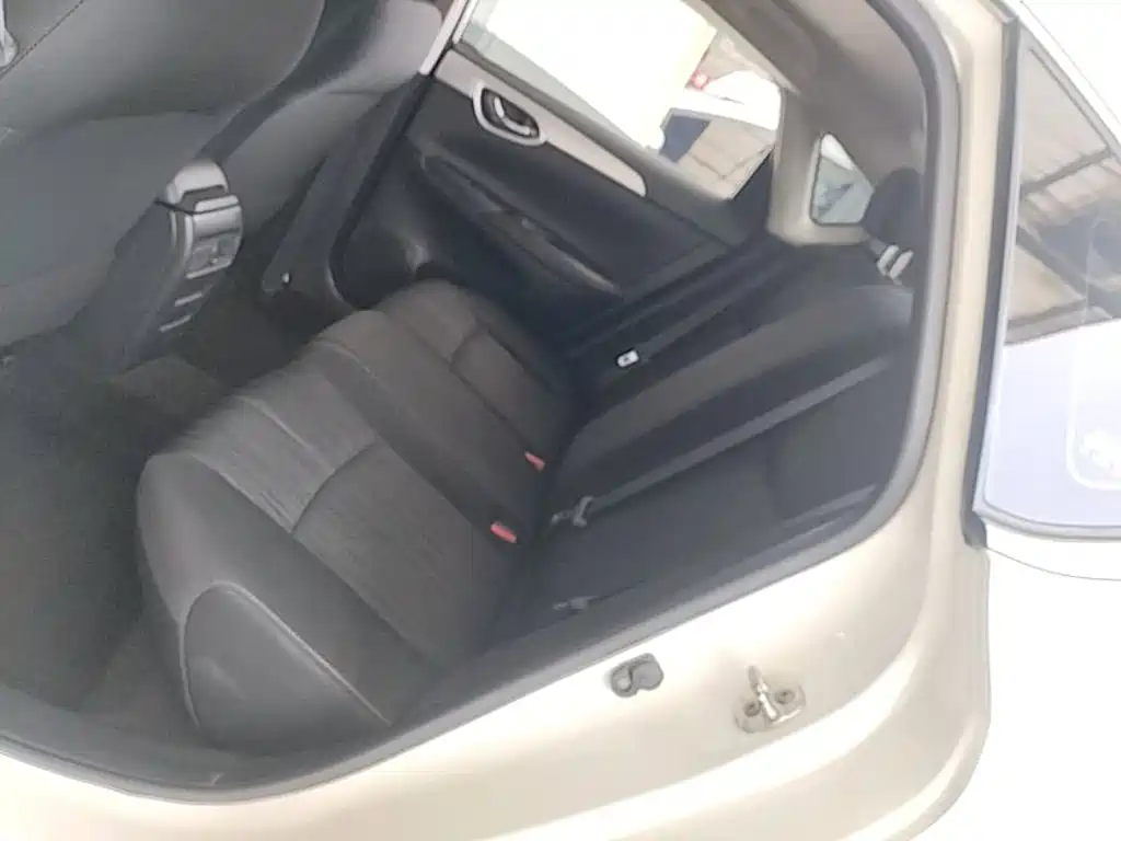 Nissan SYLPHY, миниатюра 13