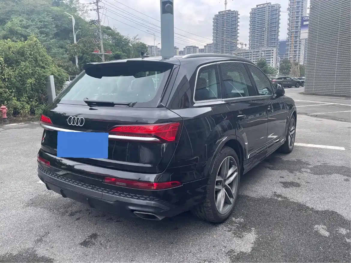 Audi Q7 2025 2025 55 TFSI quattro S line Sport