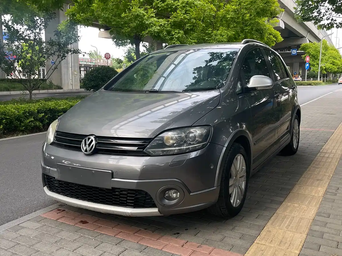 Volkswagen Golf (Import) 2011 1.4TSI Cross Golf