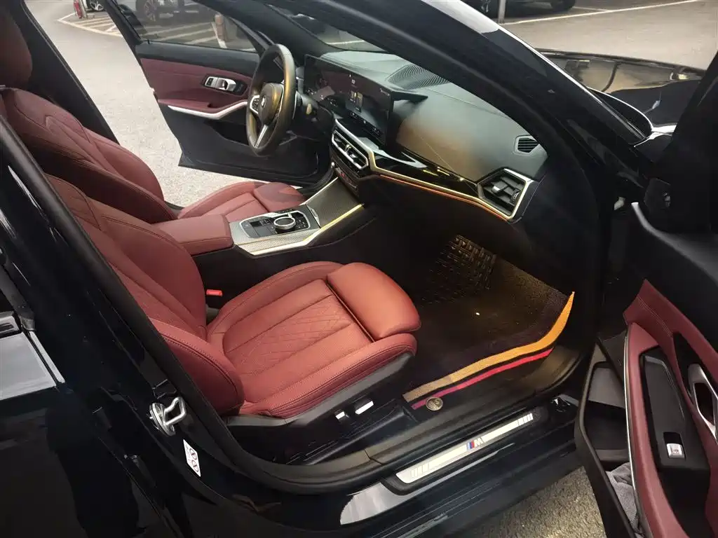 BMW 3 Series 2023 325i M Sport Black Night Package фото 14
