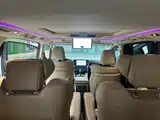 Фото 11 - Toyota Vellfire