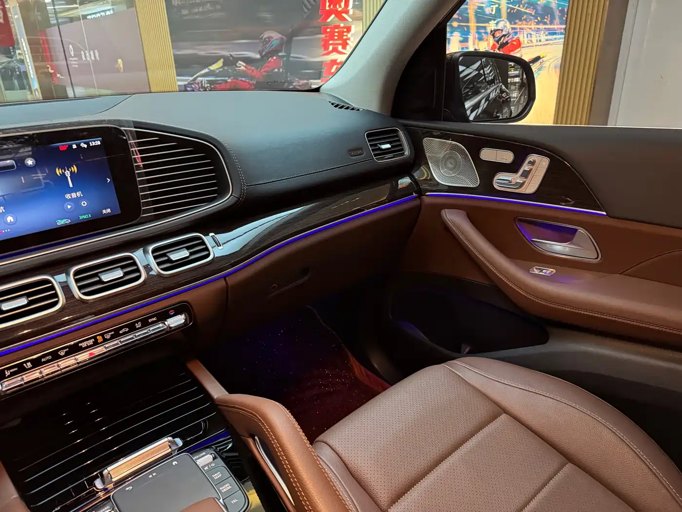 Mercedes-Benz GLE 2024 GLE 350 4MATIC Fashion фото 15