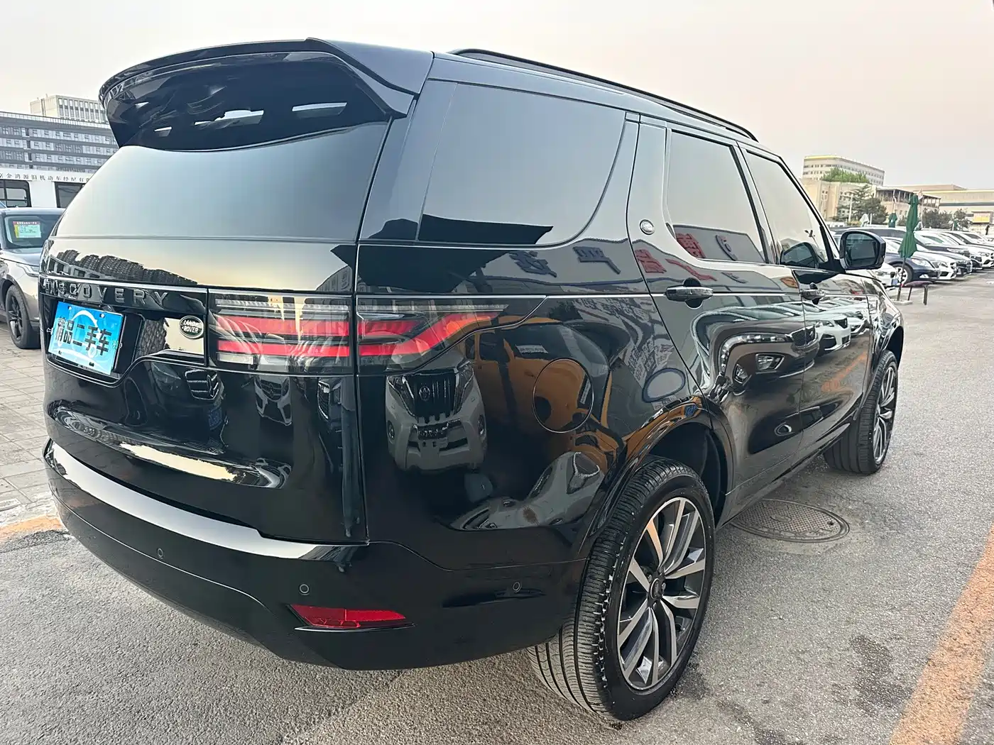 Land Rover Discovery 2025 2024 360PS Dynamic SE