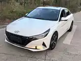 Фото 4 - Hyundai Elantra