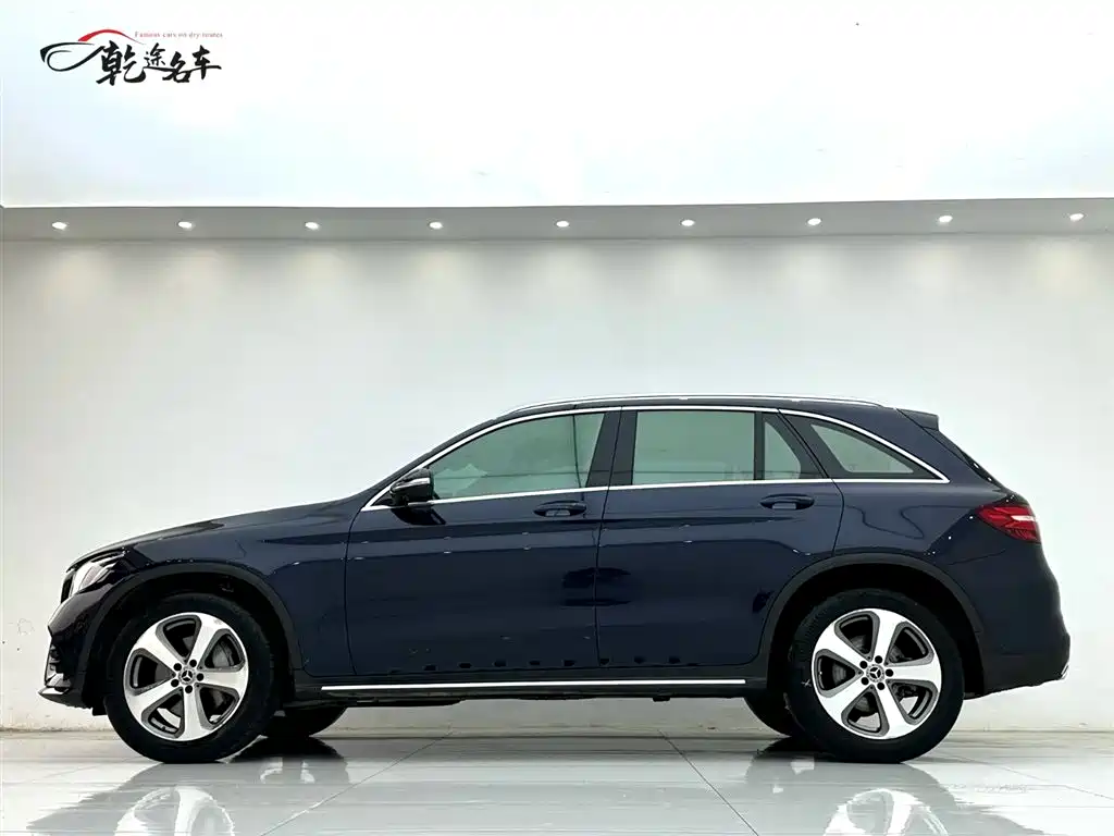 Mercedes-Benz GLC 2017 GLC 260 4MATIC Luxury фото 4