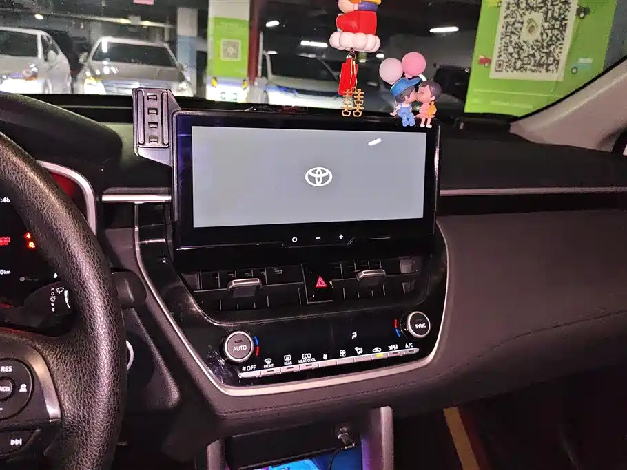 Toyota Frontlander 2023 2.0L Smart Hybrid Dual Engine Luxury Edition фото 13