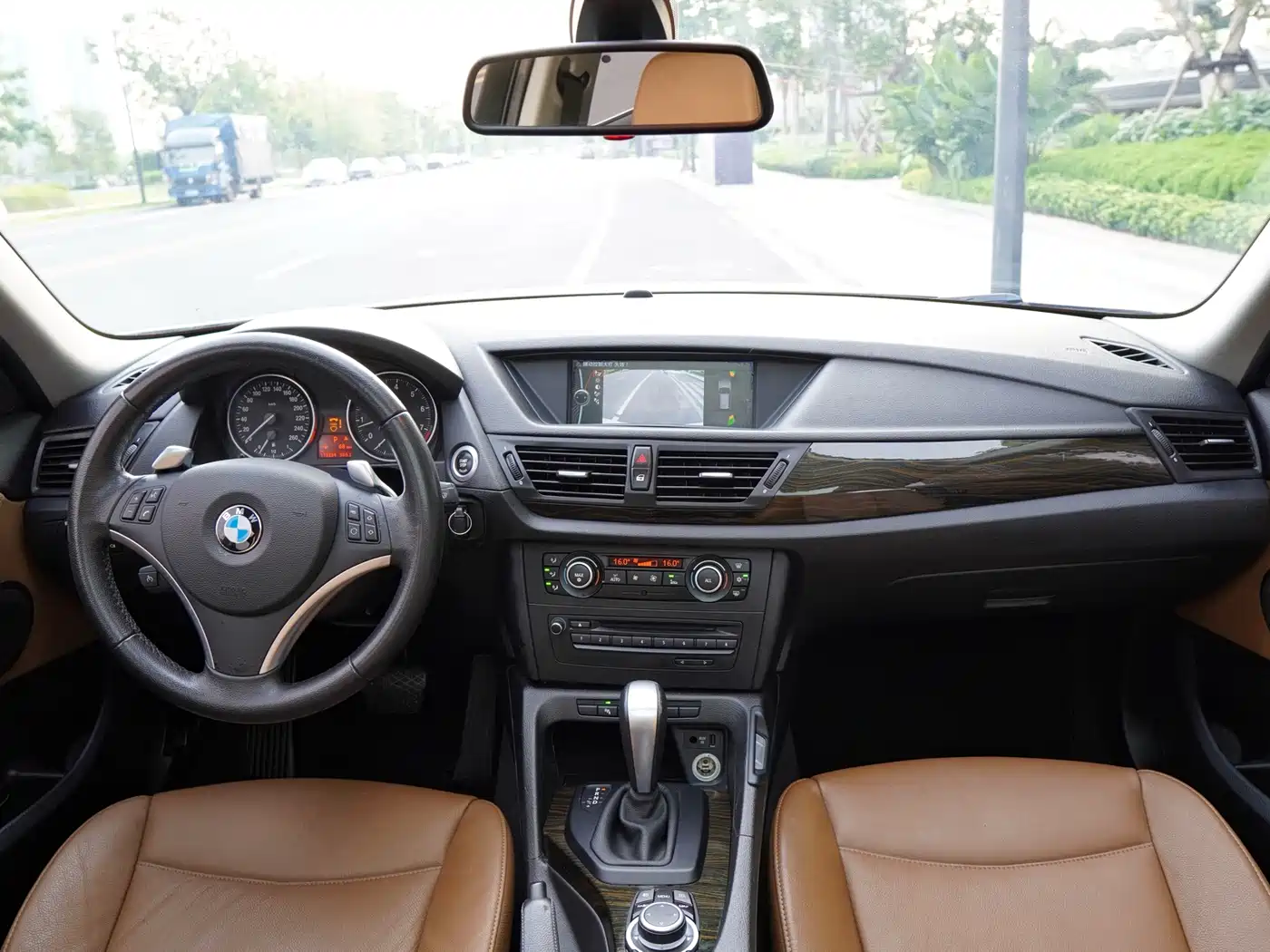 BMW X1 (Import) 2010 2010 xDrive28i