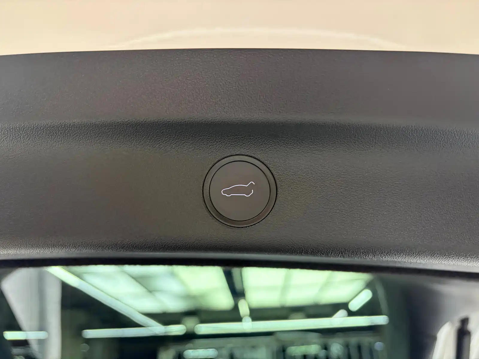 Фото 12 - Tesla Model Y