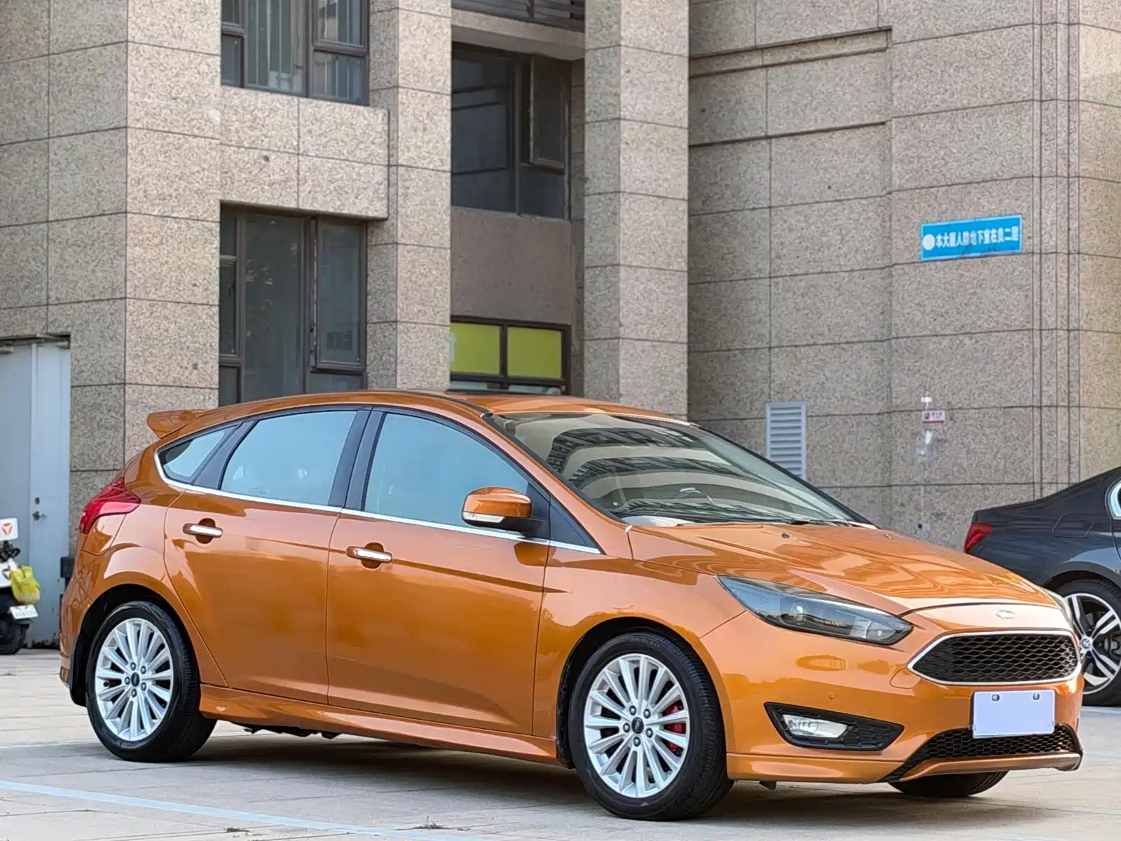 Фото 3 - Ford Focus