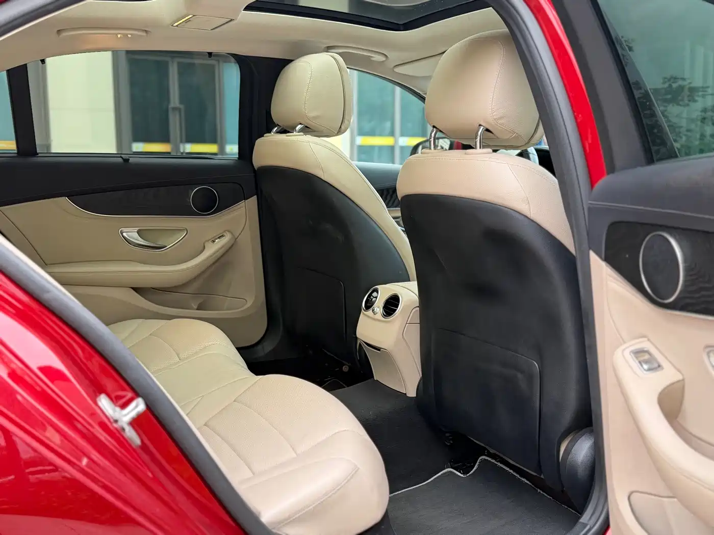Mercedes-Benz C-Class 2015 C 200 L Sport фото 6