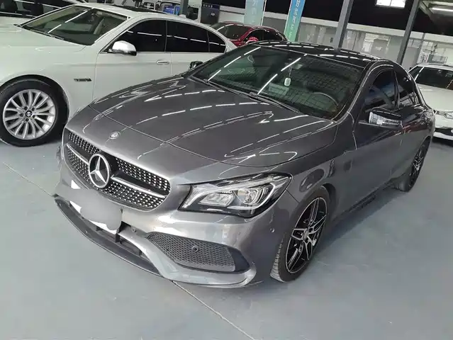 MERCEDES-BENZ CLA