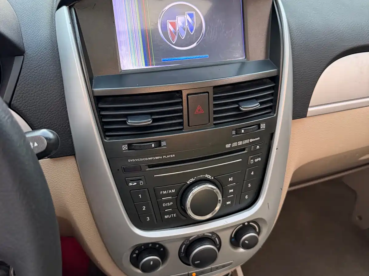 Фото 13 - Buick Excelle