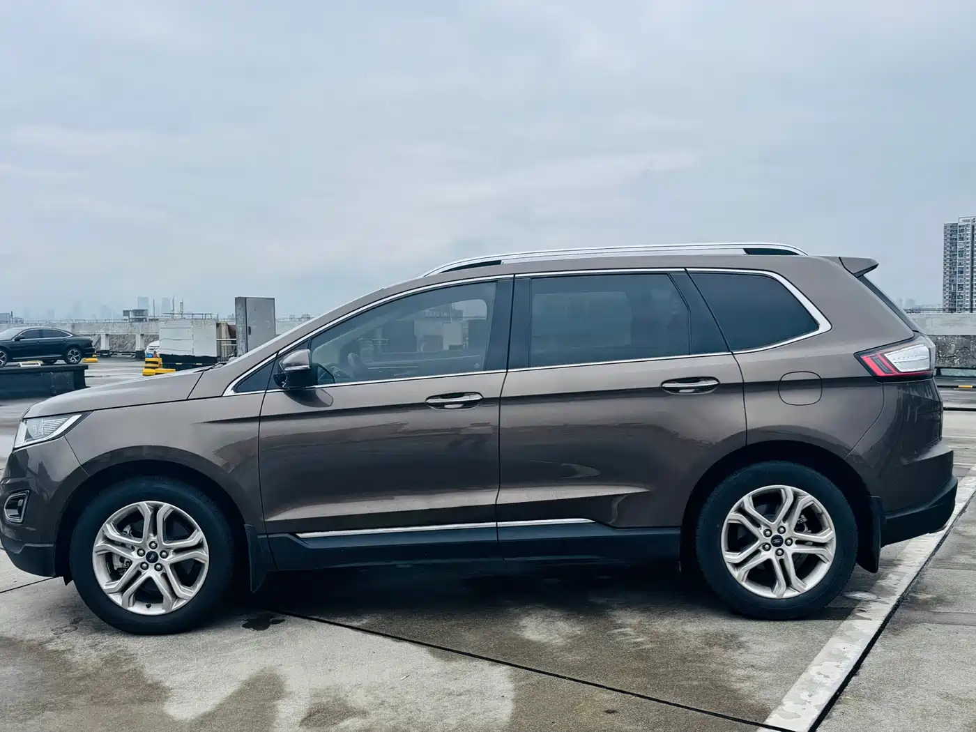 Ford Edge 2018 2018 EcoBoost 245 FWD Luxury 7-seater China V