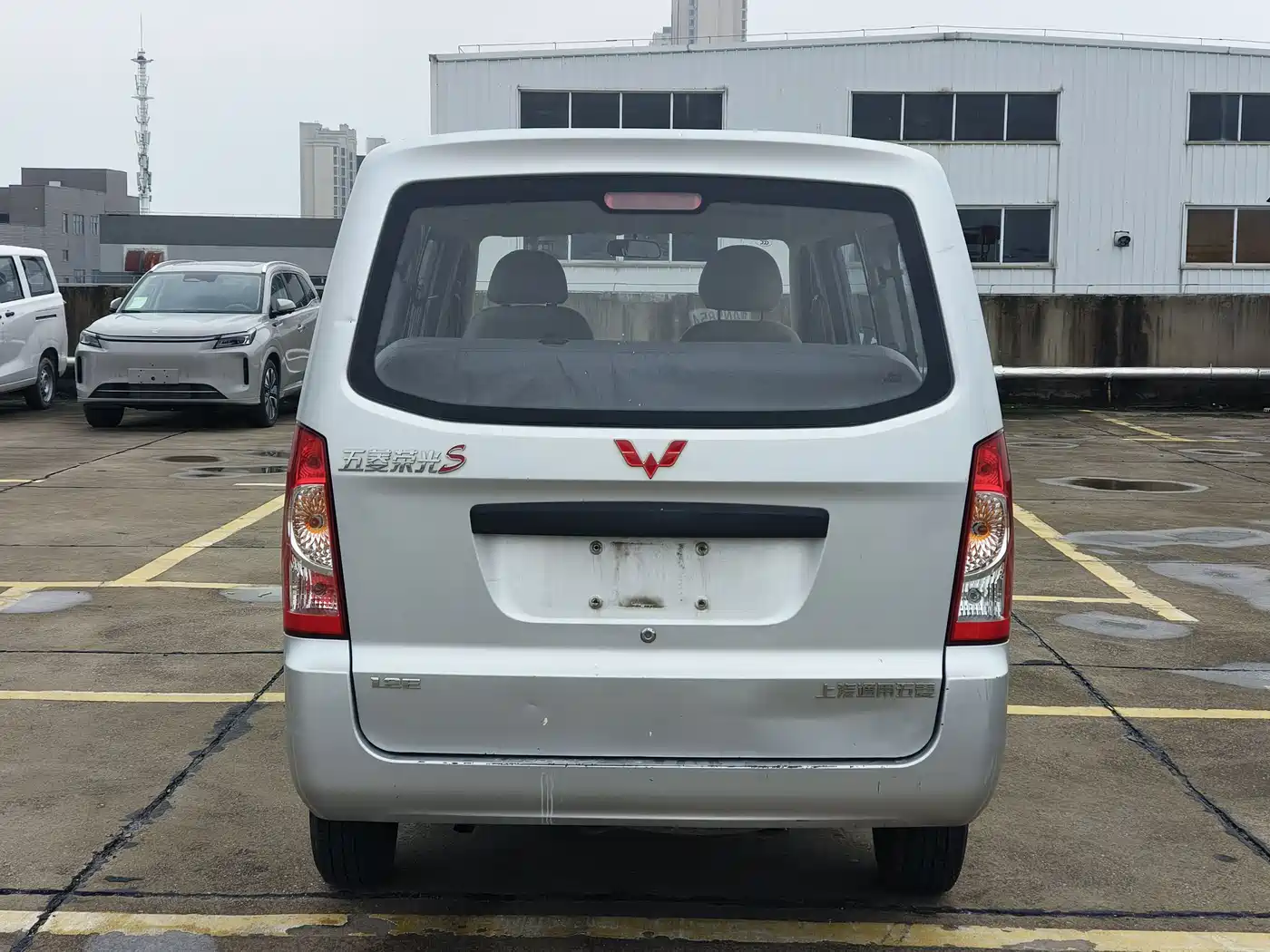 Wuling Motors Wuling Rongguang 2020 2020 1.2L S Basic Model China VI