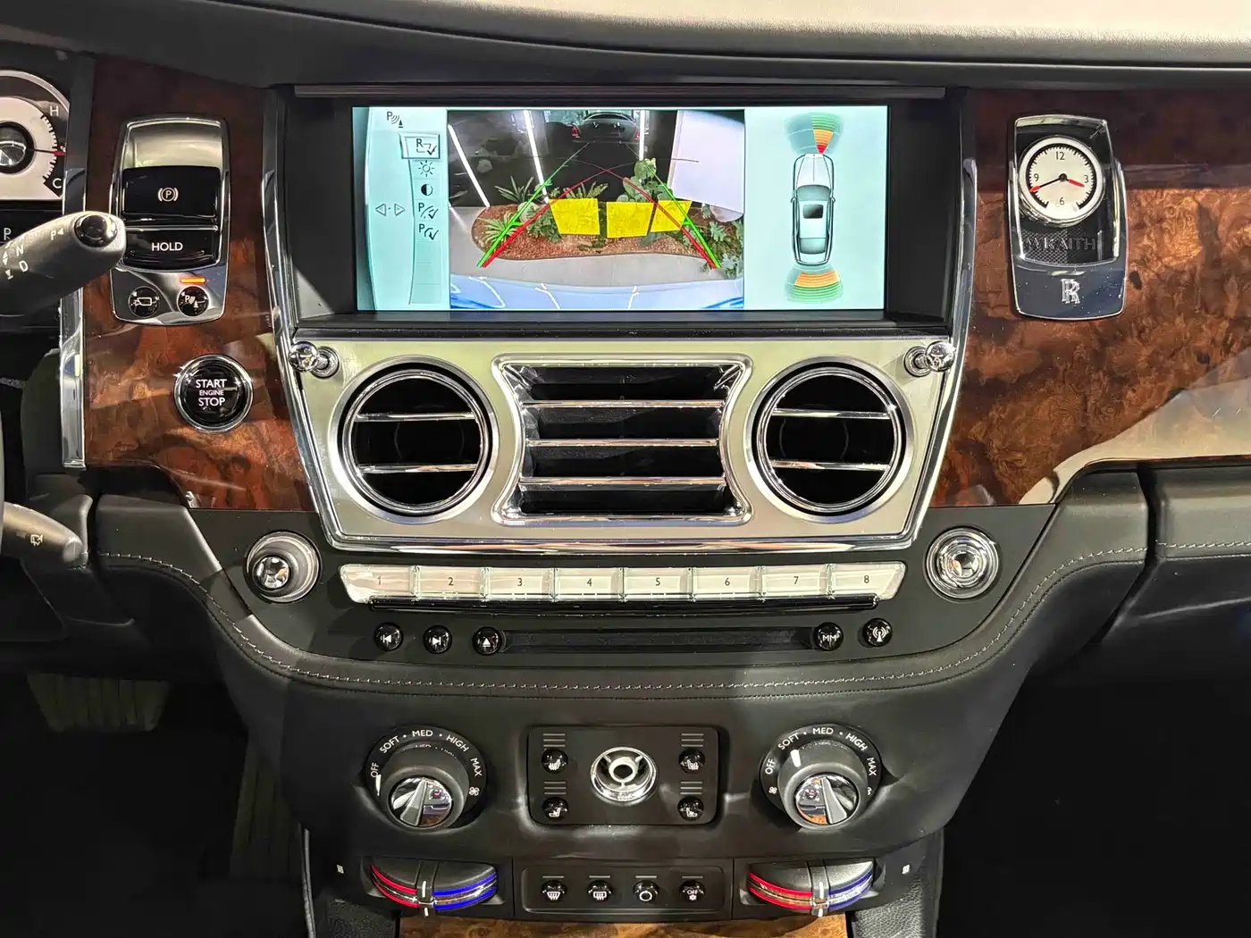 Rolls-Royce Wraith 2013 6.6T Standard фото 17