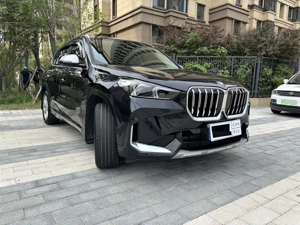 BMW X1 2023 sDrive20Li X Design Package фото 2