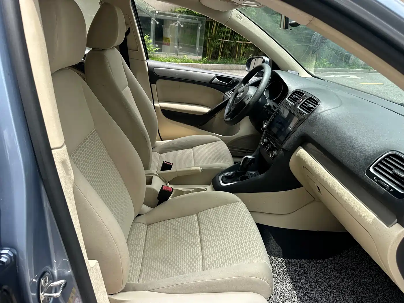 Фото 9 - Volkswagen Golf