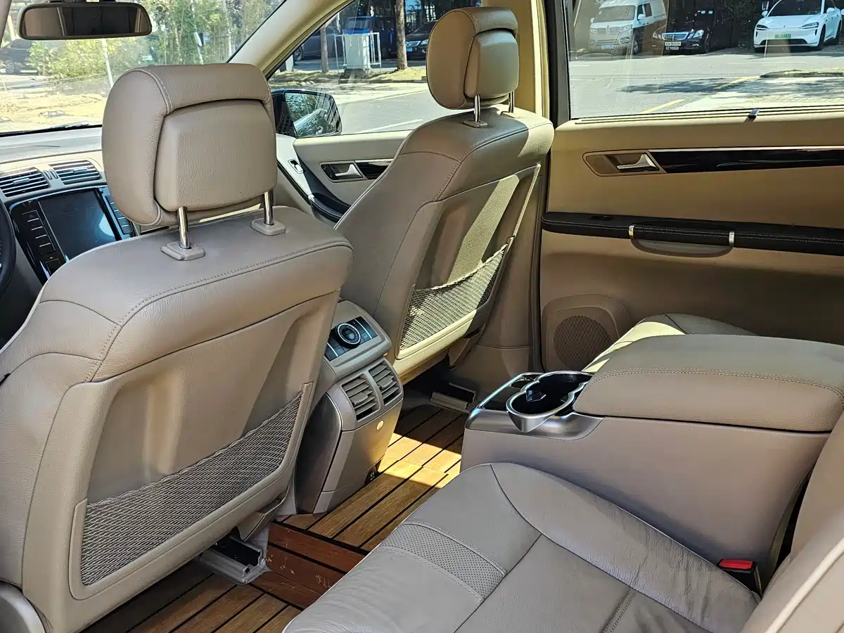 Mercedes-Benz R-Class 2015 R 320 4MATIC Luxury фото 4