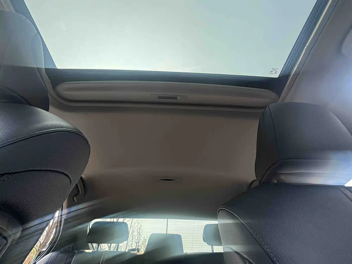 Toyota Camry 2023 2.0G Luxury Edition фото 11