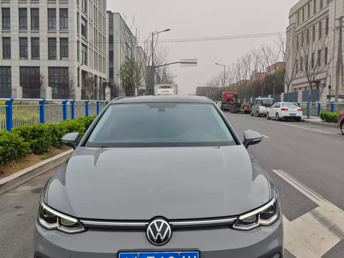 Volkswagen Golf 2023 280TSI DSG Pro фото 2