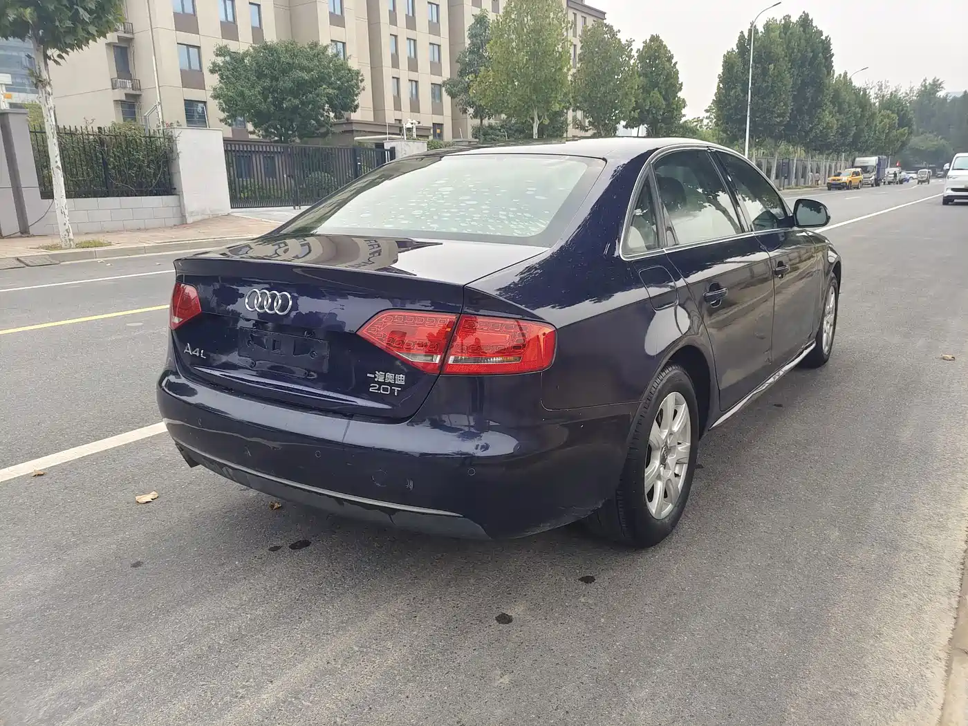 Фото 15 - Audi A4L