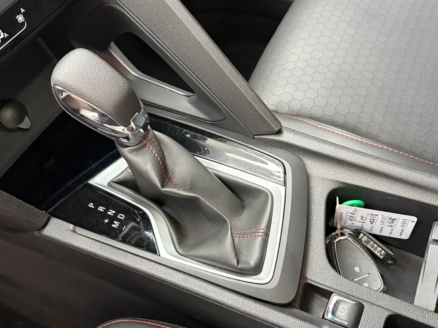 Chevrolet Volando 2023 2020 Mild Hybrid Redline 530T Automatic Premium Edition (5+2 seater)