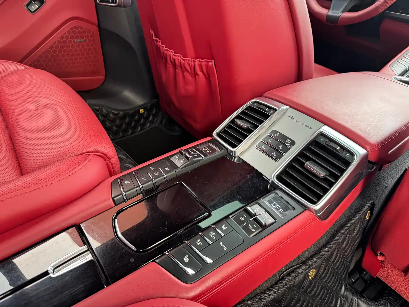 Porsche Panamera 2016 Panamera Edition 3.0T фото 10