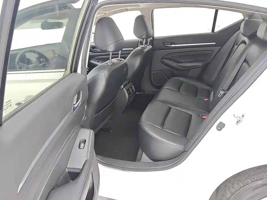 Photo 11 - Nissan Teana