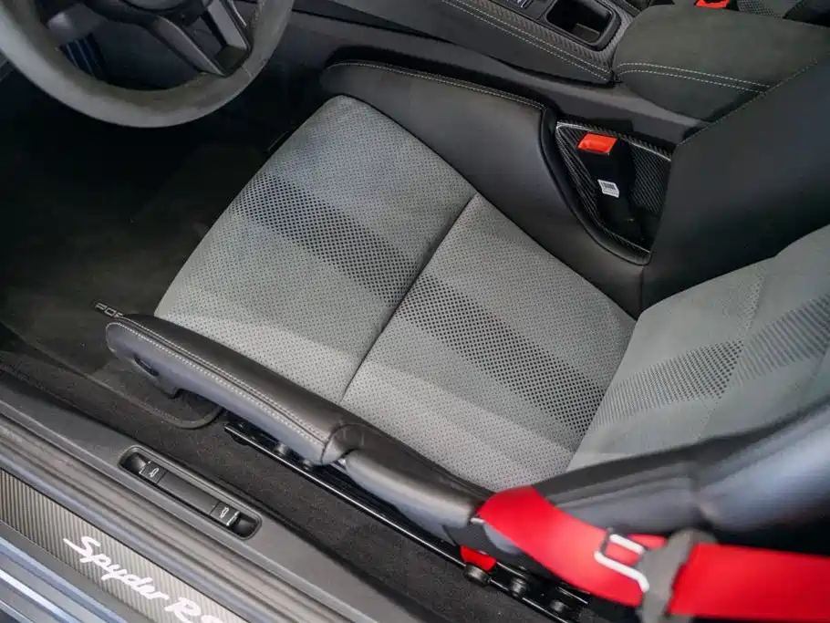 Porsche 718 2023 Spyder RS 4.0L фото 15