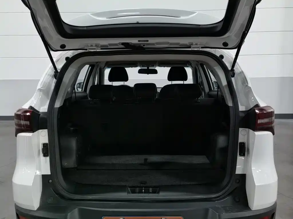 Jetour X70M 2020 2020 Facelift 1.5T Manual Partner 5-seater